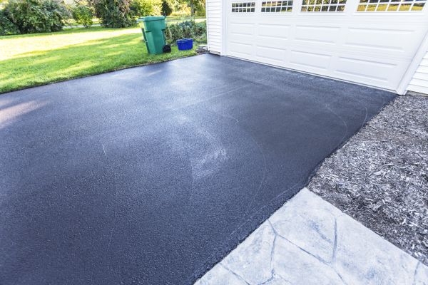Blacktop Driveway Service in Valparaiso